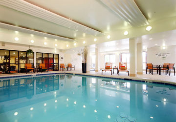 Hotel Courtyard Chicago 3*